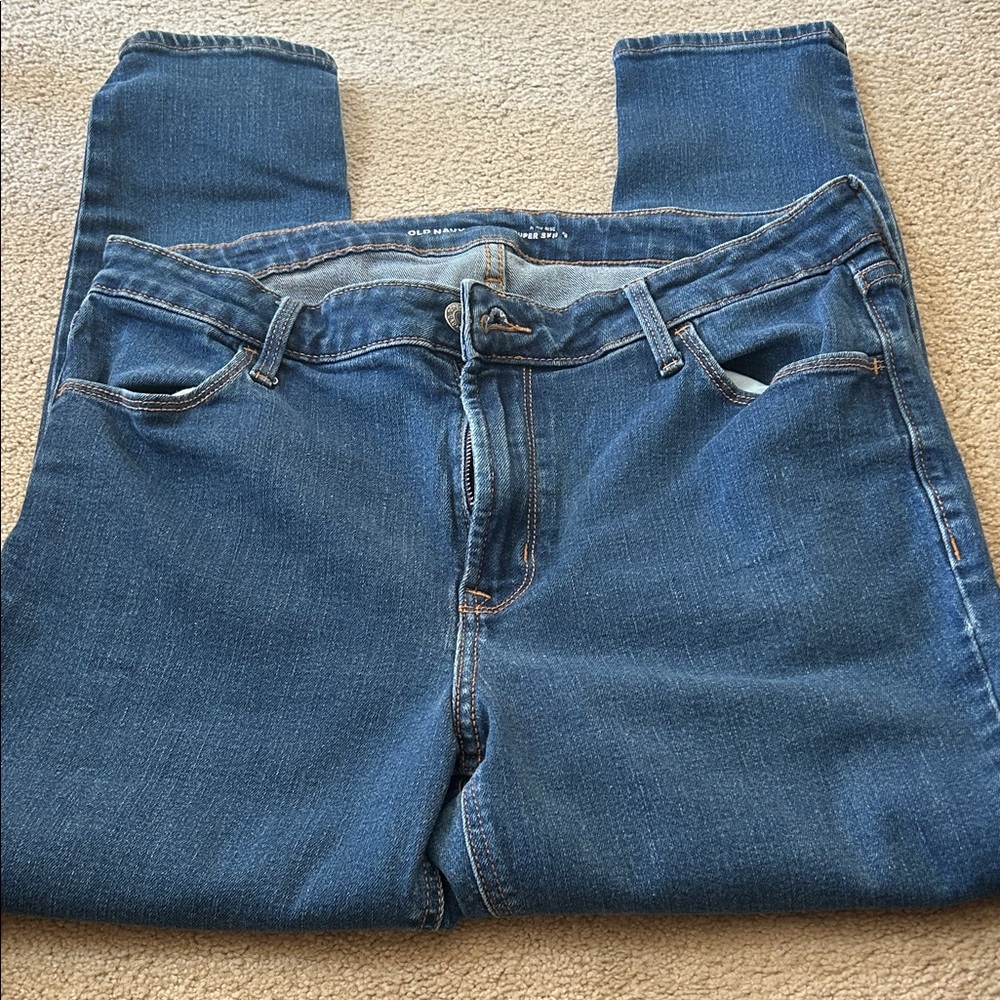 Old Navy Women’s Skinny Jeans in Dark Blue Wash